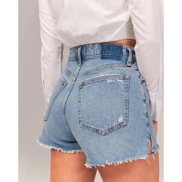 NWT ABERCROMBIE & FITCH High Rise Mom Cut Off Denim Short Sz 22 - Picture 3 of 8